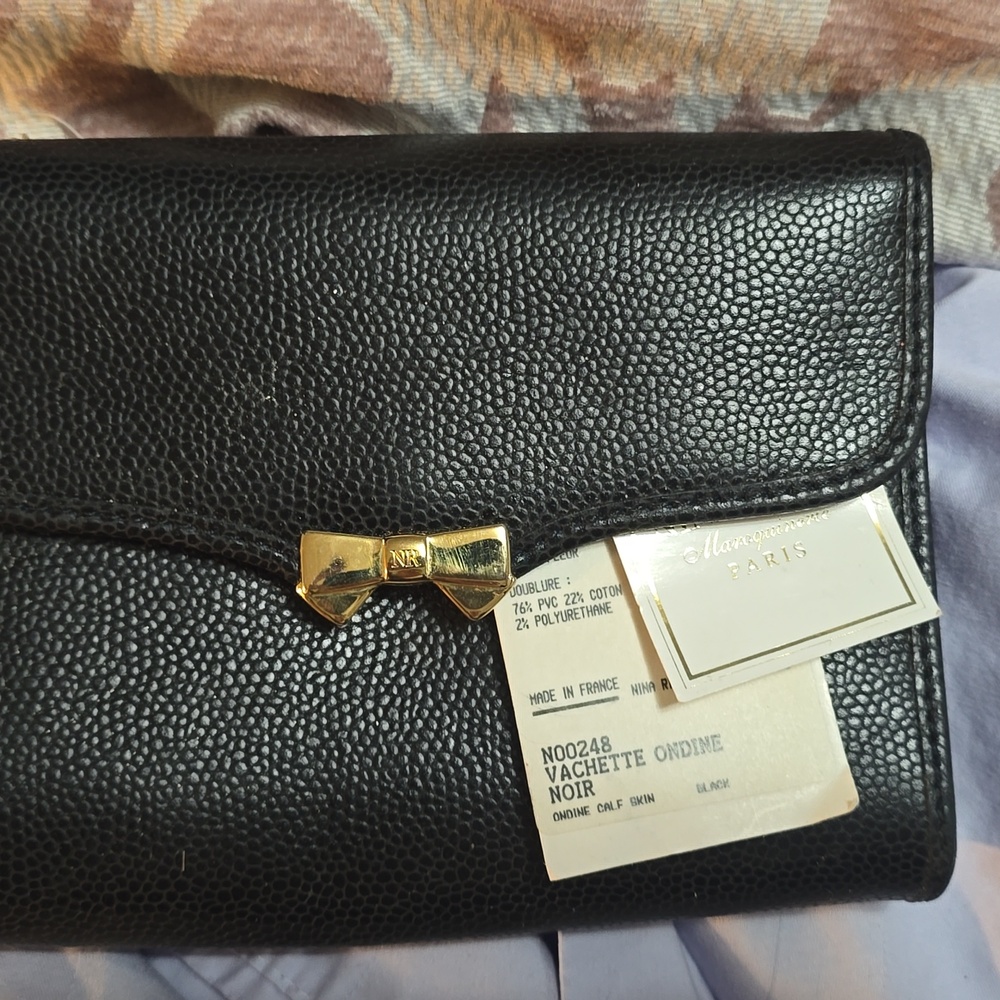 Nina Ricci leather purse